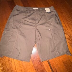 Ladies Bermuda Short